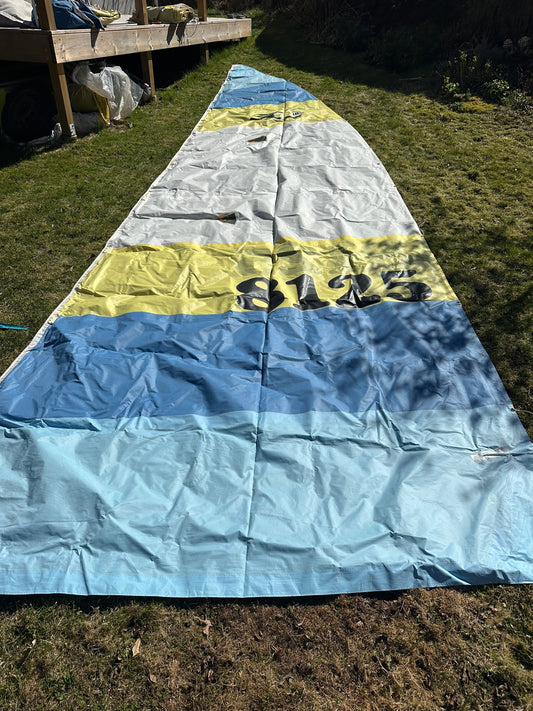 Hobie 18 segel - begagnat (blått-vitt-gult)