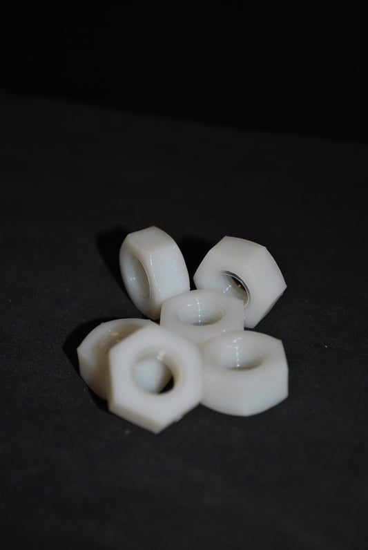 NYLON NUT D10 PYLONE